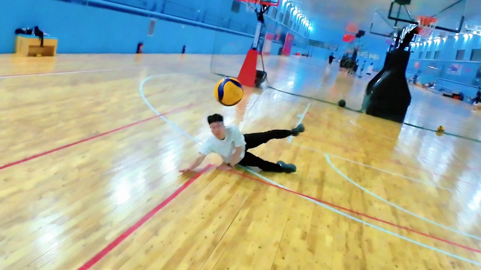 跑鞋