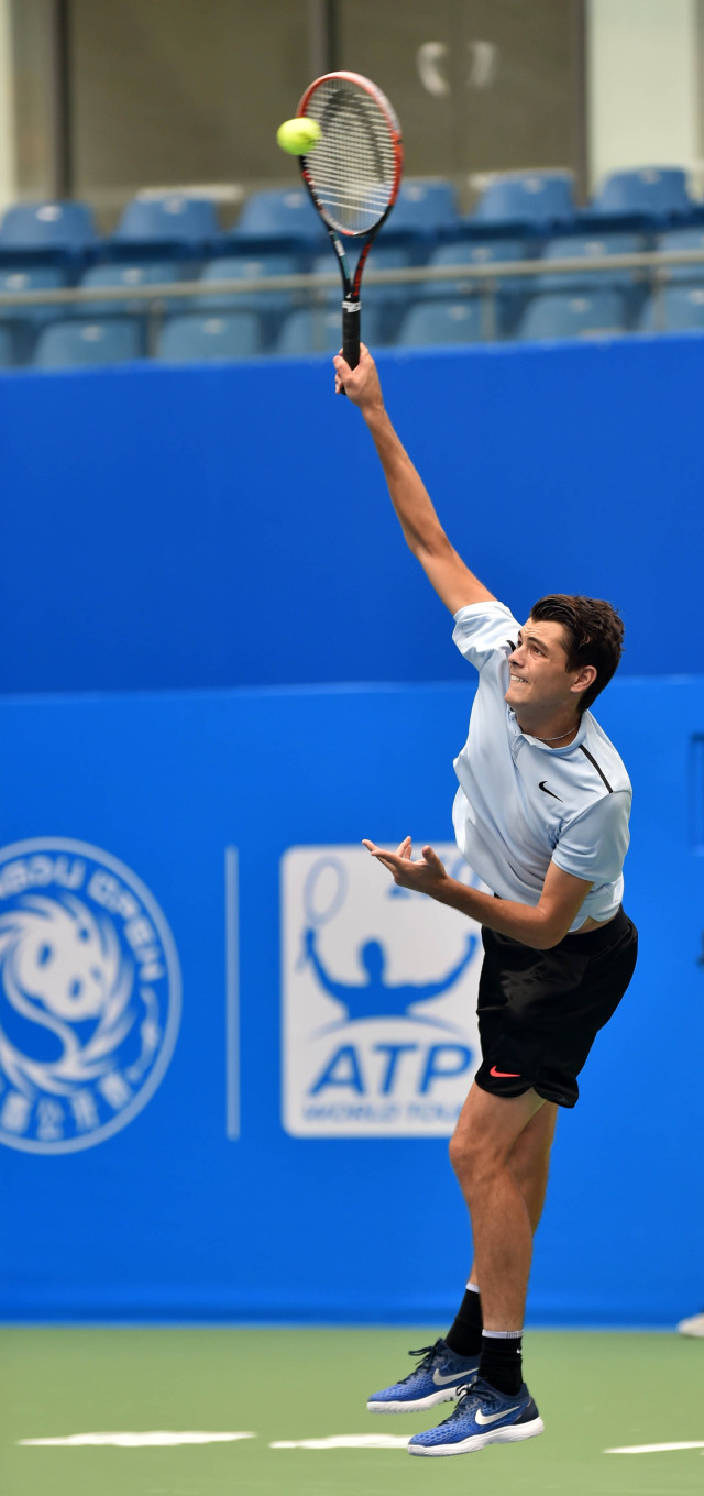 她凭借敏锐 她凭借敏锐