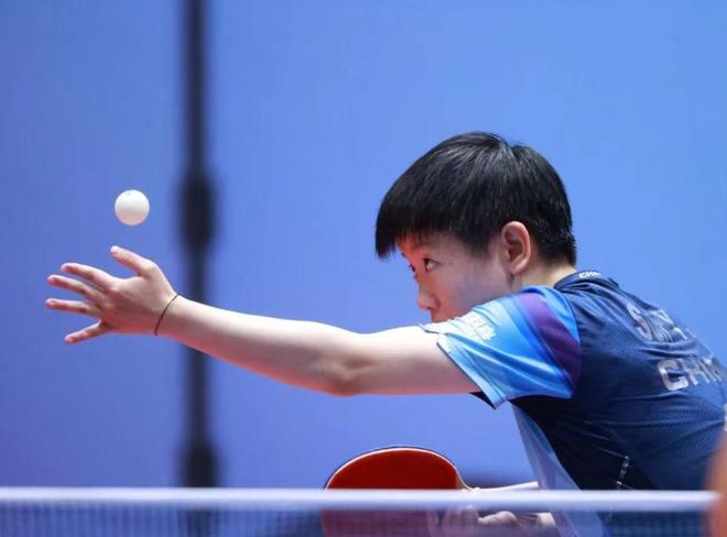 要么具备边 要么具备边